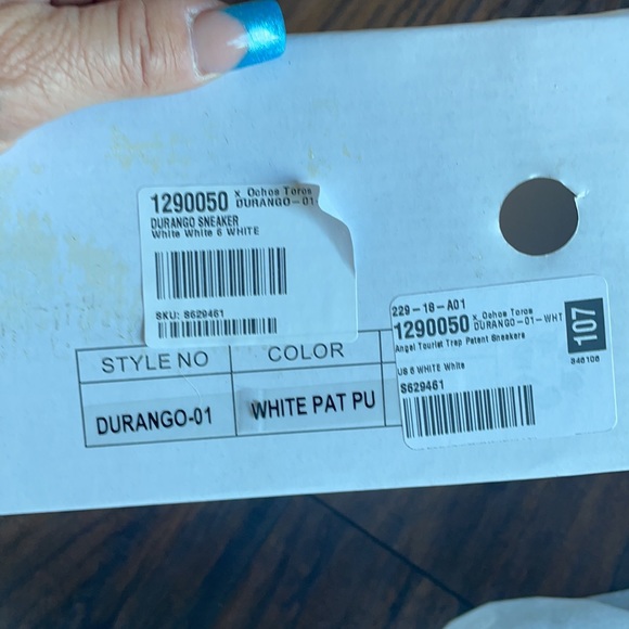 NWT 🤍Patent (faux) White Sneakers - Picture 6 of 6